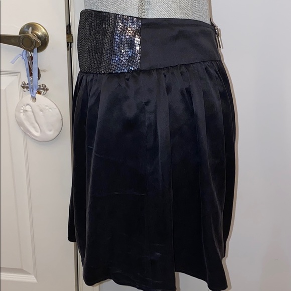 Dolce Vita Black Mini Skirt - Picture 3 of 6